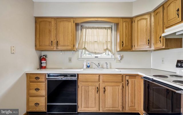 811 MOSS MILL RD, Hammonton, NJ 08037