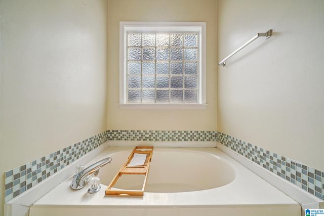 110 LANTANA CIRCLE, Pelham, AL 35124