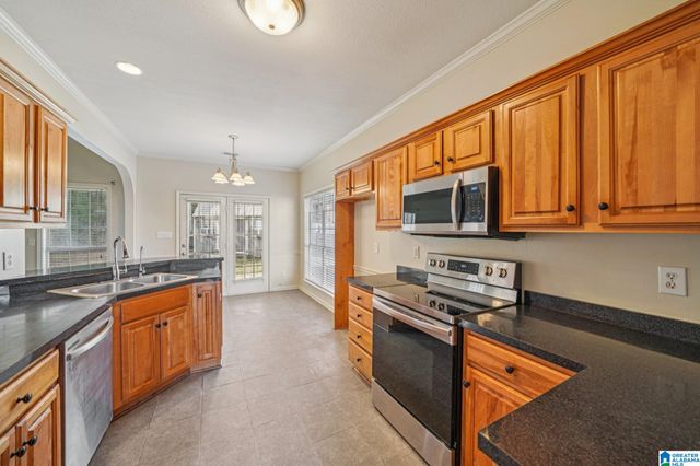 110 LANTANA CIRCLE, Pelham, AL 35124