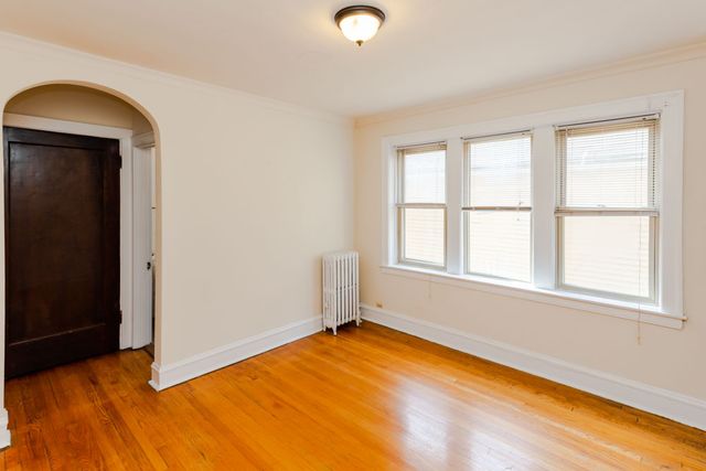 4835 N Hoyne Avenue 2B, Chicago, IL 60625