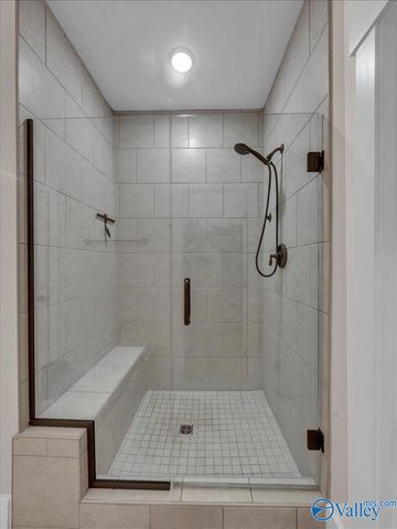 9104 Ohms Circle SE, Owens Cross Roads, AL 35763