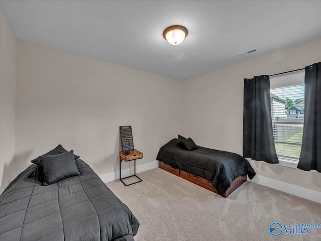 9104 Ohms Circle SE, Owens Cross Roads, AL 35763