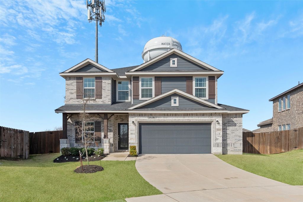 2002 Bronte Drive, Forney, TX 75126
