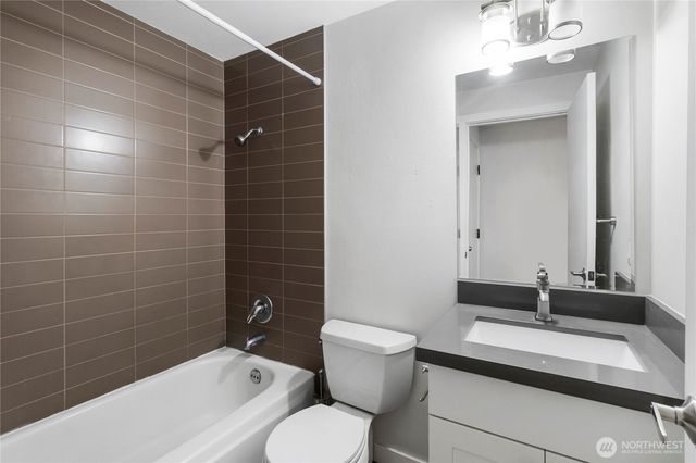 2701 S Walden Street, Seattle, WA 98144