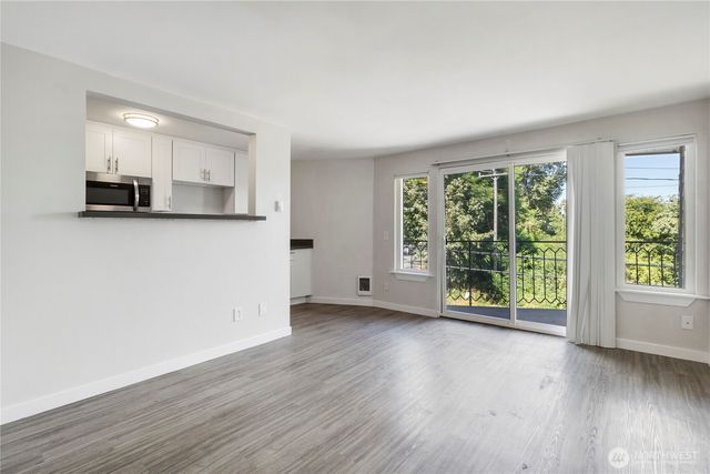 2701 S Walden Street, Seattle, WA 98144