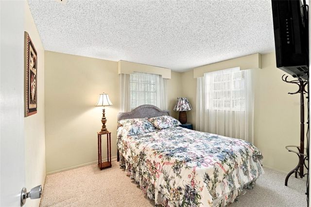 7812 2ND AVENUE NW, Bradenton, FL 34209
