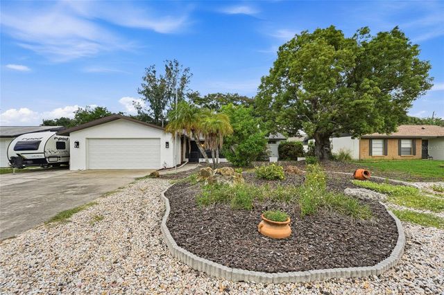 7812 2ND AVENUE NW, Bradenton, FL 34209