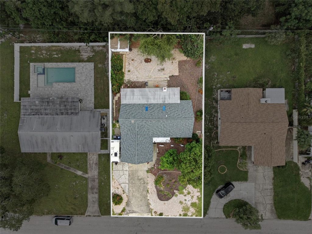 Image 40 of property listing at 7812 2ND AVENUE NW, Bradenton, FL 34209