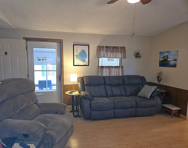 1365 Chobee Loop, Okeechobee, FL 34974