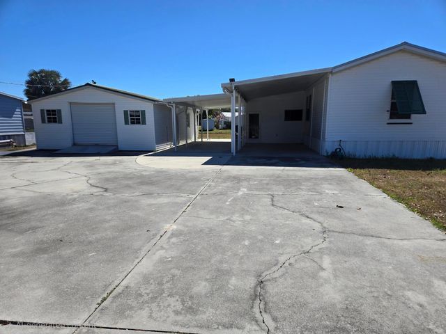 1365 Chobee Loop, Okeechobee, FL 34974