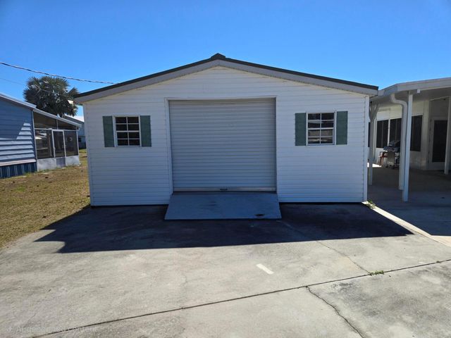 1365 Chobee Loop, Okeechobee, FL 34974