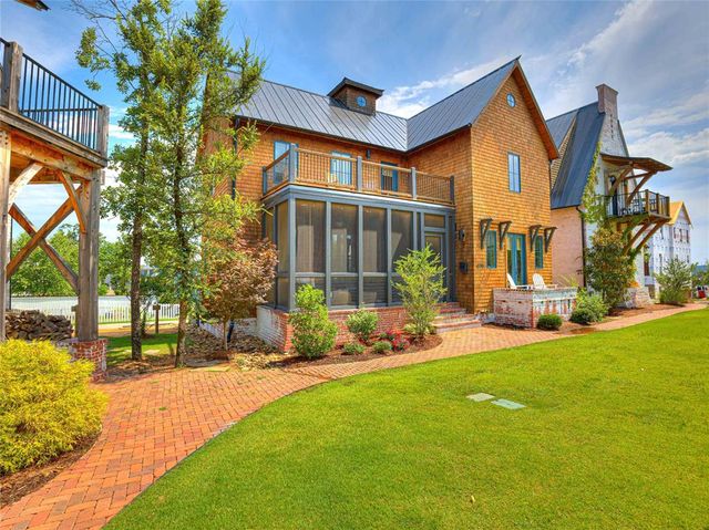 67 Ridgeline Road B, Carlton Landing, OK 74432