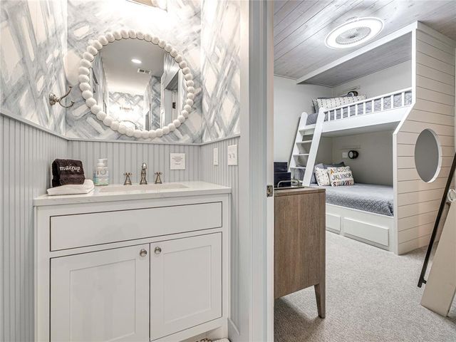 67 Ridgeline Road B, Carlton Landing, OK 74432