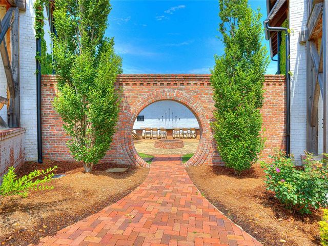 67 Ridgeline Road B, Carlton Landing, OK 74432