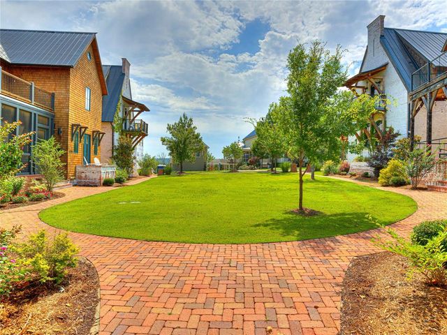 67 Ridgeline Road B, Carlton Landing, OK 74432