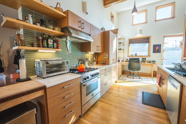 1141 Dobbins Farm RD, Floyd, VA 24091