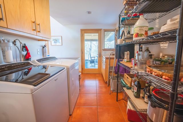 1141 Dobbins Farm RD, Floyd, VA 24091