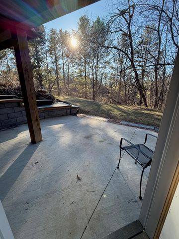 1141 Dobbins Farm RD, Floyd, VA 24091