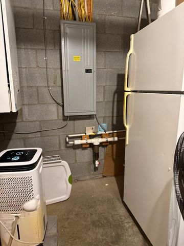 1141 Dobbins Farm RD, Floyd, VA 24091