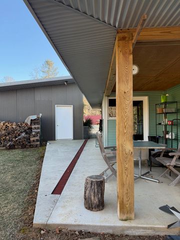 1141 Dobbins Farm RD, Floyd, VA 24091