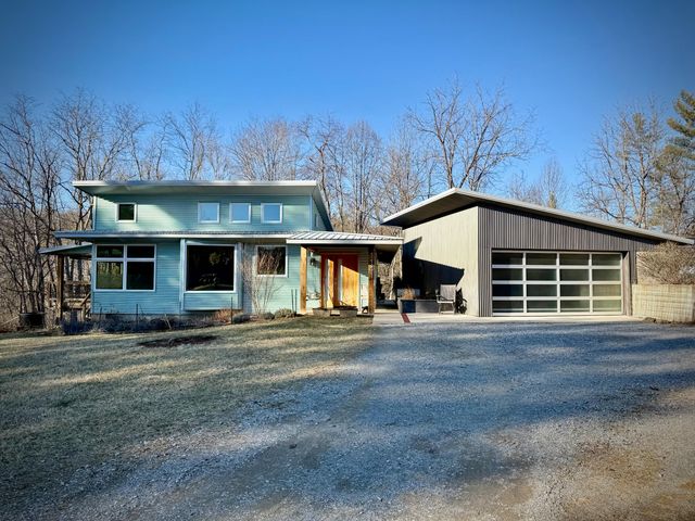 1141 Dobbins Farm RD, Floyd, VA 24091