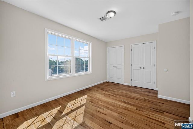 508 2nd Avenue 2, Lyndhurst, NJ 07071