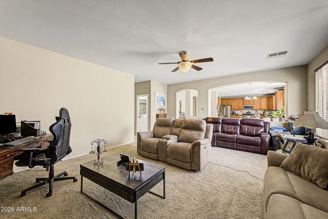 2141 W IAN Drive, Phoenix, AZ 85041