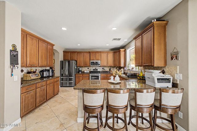 2141 W IAN Drive, Phoenix, AZ 85041