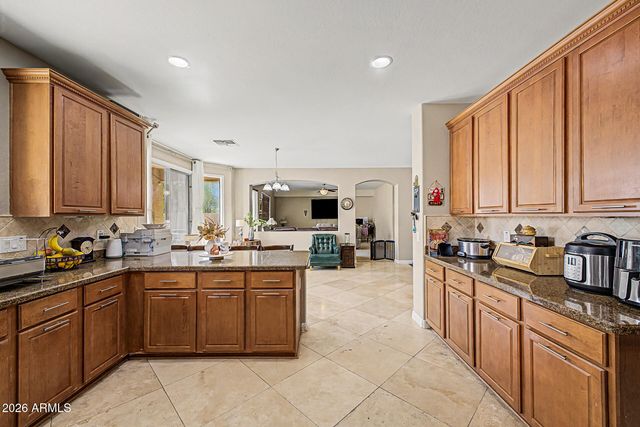 2141 W IAN Drive, Phoenix, AZ 85041
