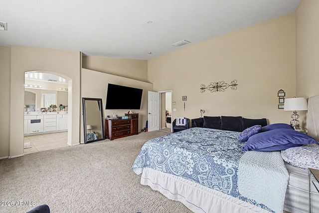 2141 W IAN Drive, Phoenix, AZ 85041