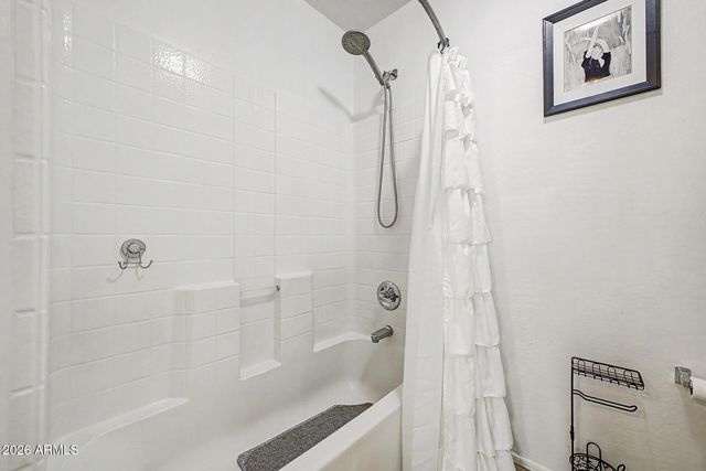 2141 W IAN Drive, Phoenix, AZ 85041