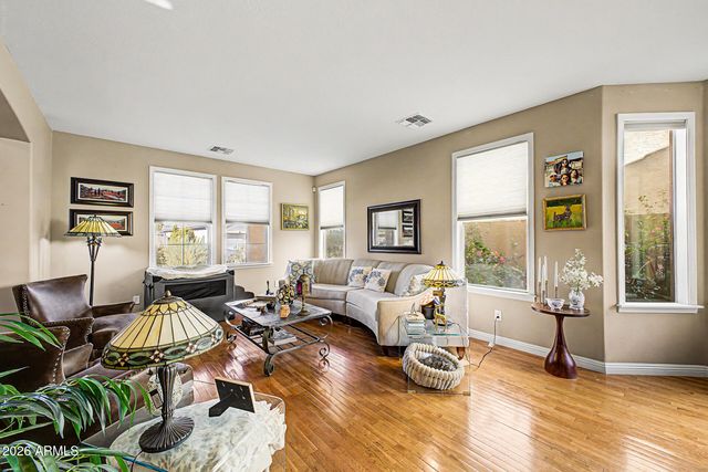 2141 W IAN Drive, Phoenix, AZ 85041