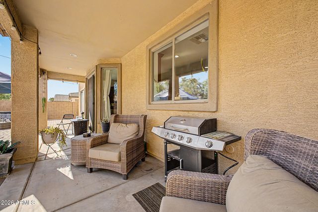 2141 W IAN Drive, Phoenix, AZ 85041