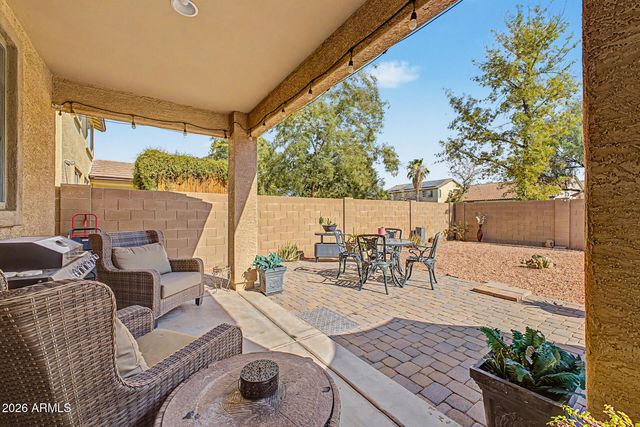 2141 W IAN Drive, Phoenix, AZ 85041
