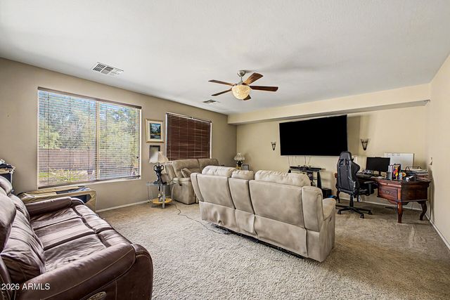 2141 W IAN Drive, Phoenix, AZ 85041