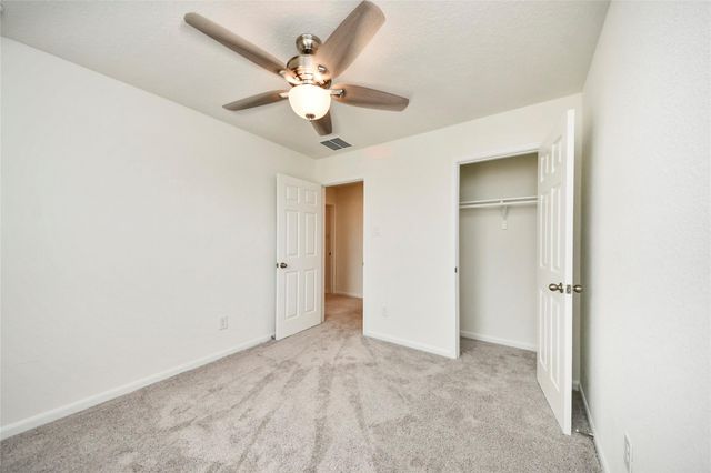 2916 Shimmer Edge Drive, Katy, TX 77493