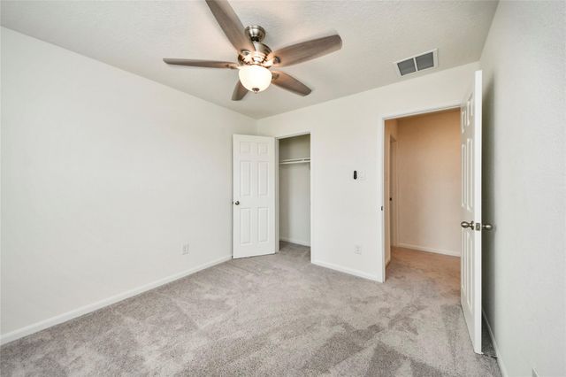2916 Shimmer Edge Drive, Katy, TX 77493