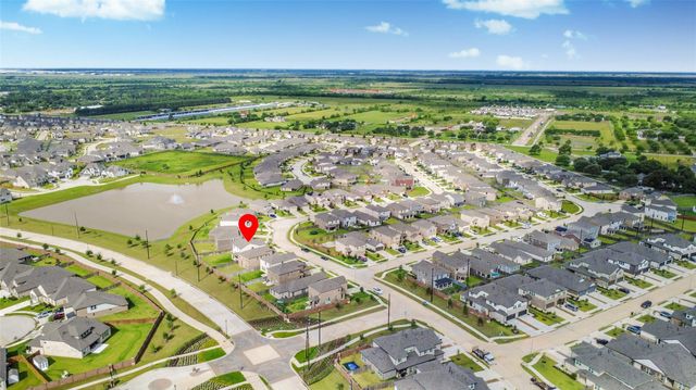 2916 Shimmer Edge Drive, Katy, TX 77493