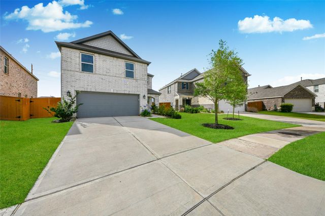 2916 Shimmer Edge Drive, Katy, TX 77493