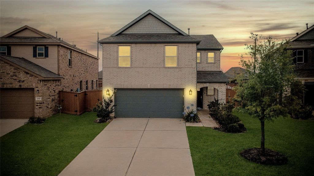2916 Shimmer Edge Drive, Katy, TX 77493
