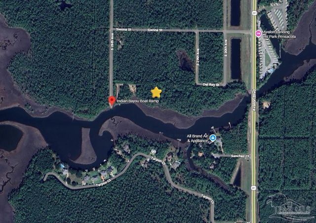 5599 Del Rey Dr, Milton, FL 32583