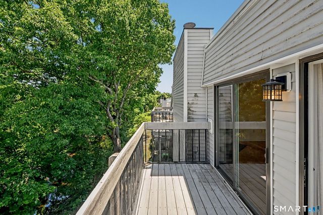 73 Riverside Avenue 3A, Stamford, CT 06905