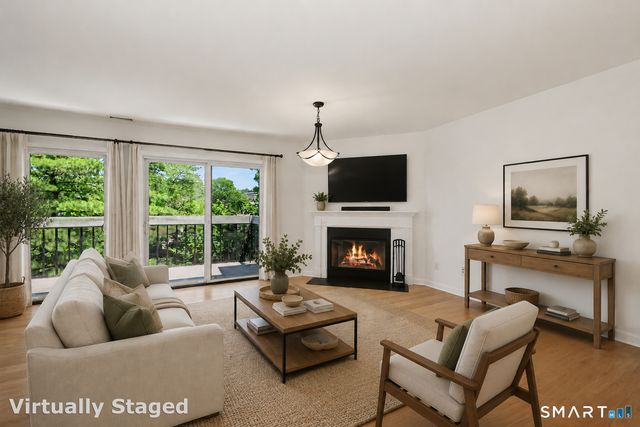 73 Riverside Avenue 3A, Stamford, CT 06905