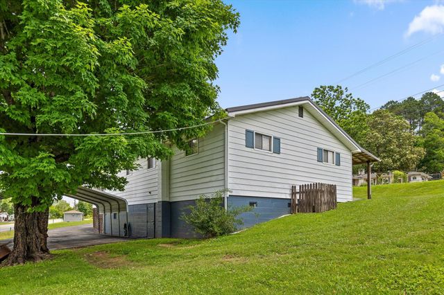 945 N Maple Street, Whitwell, TN 37397