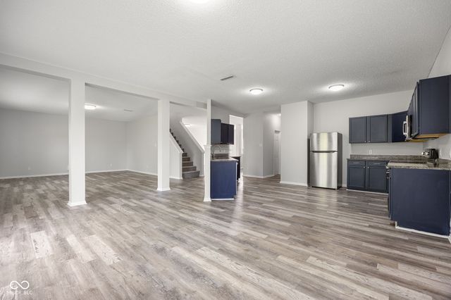 6225 White Rabbit Place, Indianapolis, IN 46235