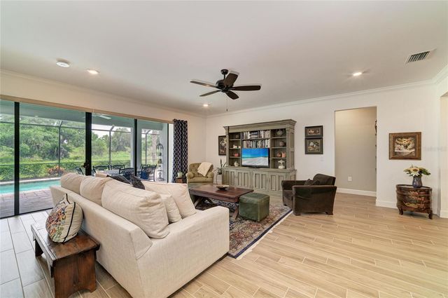16341 HIDDEN OAK LOOP, Lakewood Ranch, FL 34211