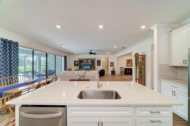 16341 HIDDEN OAK LOOP, Lakewood Ranch, FL 34211