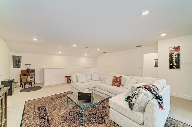 16341 HIDDEN OAK LOOP, Lakewood Ranch, FL 34211