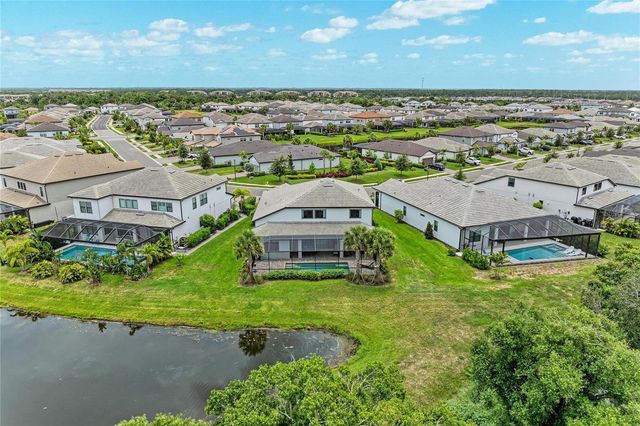 16341 HIDDEN OAK LOOP, Lakewood Ranch, FL 34211