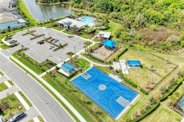 16341 HIDDEN OAK LOOP, Lakewood Ranch, FL 34211